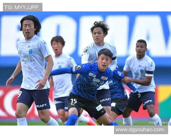 大分三神迎战柏太阳全力争胜展现球队实力与斗志 大分三神迎战柏太阳全力争胜展现球队实力与斗志