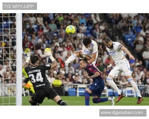 皇马与米兰激战正酣赛果揭晓引发球迷热议