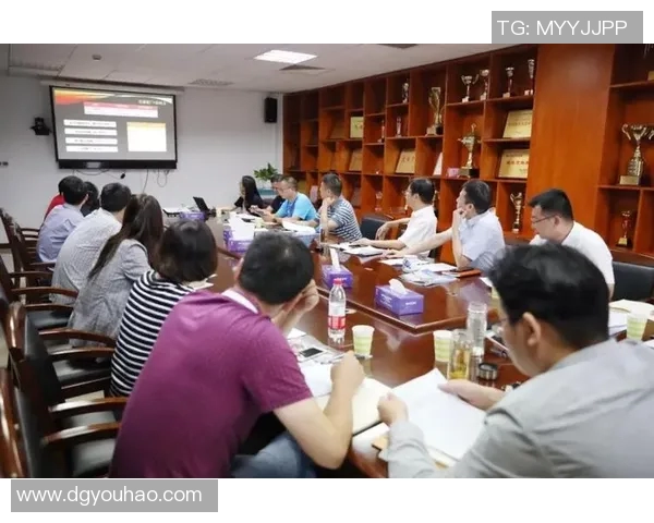 重庆篮球队与广州篮球队赛后复盘团队协作的成功与不足分析 重庆篮球队与广州篮球队赛后复盘团队协作的成功与不足分析