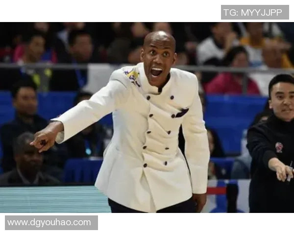 吴冠希：从青年才俊到篮球场上的领军人物，见证中国篮球的崛起与挑战